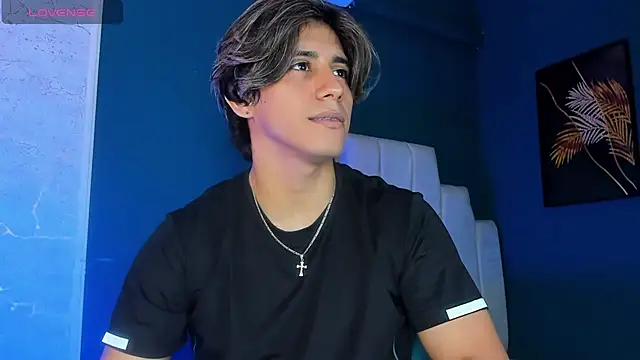 Snapshot of Allex_Cano chatting on October 9, 2025, 2:56 am Allex Cano online show from October 9, 2025, 2:56 am