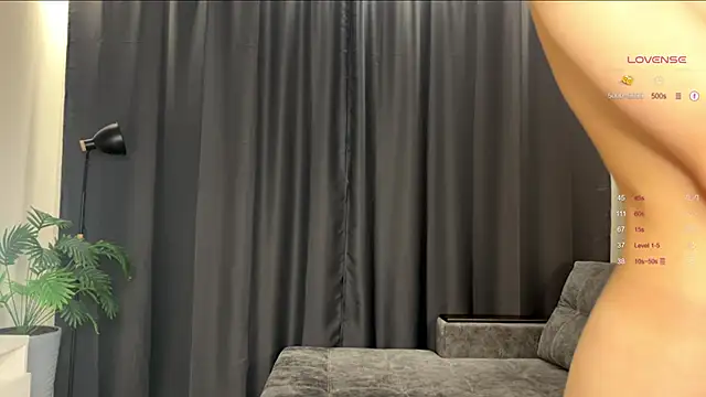 Snapshot of Nerdy_Amy chatting on October 8, 2025, 3:46 pm Nerdy Amy online show from October 8, 2025, 3:46 pm