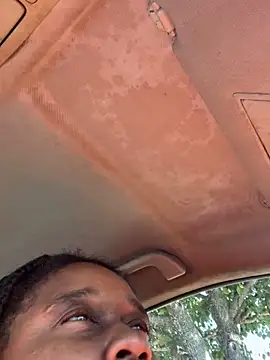 Snapshot of Deshay30 chatting on October 15, 2025, 8:28 pm Deshay30 online show from October 15, 2025, 8:28 pm