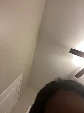 Snapshot of Deshay30 chatting on October 14, 2025, 12:00 am Deshay30 online show from October 14, 2025, 12:00 am