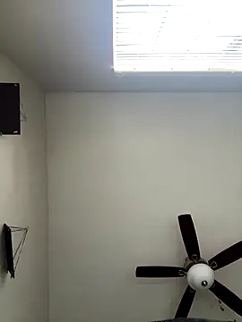 Snapshot of Deshay30 chatting on September 24, 2025, 8:37 pm Deshay30 online show from September 24, 2025, 8:37 pm