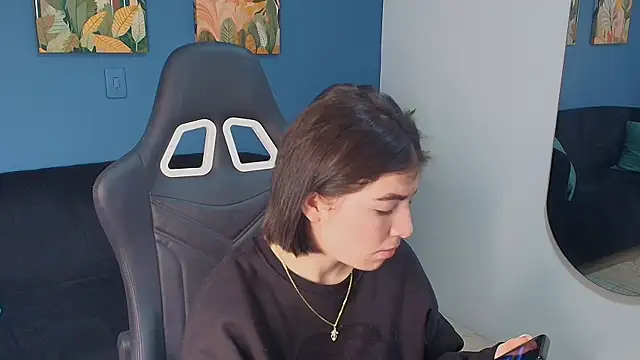 Snapshot of Zamira_Taylor chatting on September 24, 2025, 7:42 pm Zamira Taylor online show from September 24, 2025, 7:42 pm