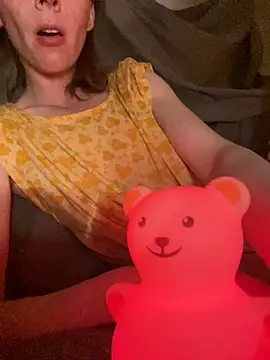 Snapshot of Hildas chatting on October 22, 2025, 11:25 pm Hildas online show from October 22, 2025, 11:25 pm