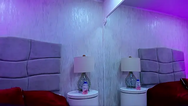 Snapshot of NahomyCarther chatting on September 26, 2025, 3:57 am NahomyCarther online show from September 26, 2025, 3:57 am