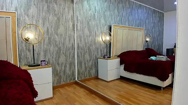 NahomyCarther online show from November 28, 2025, 3:28 am