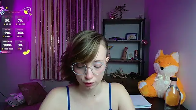 Elise Nyx online show from January 9, 2026, 12:45 pm