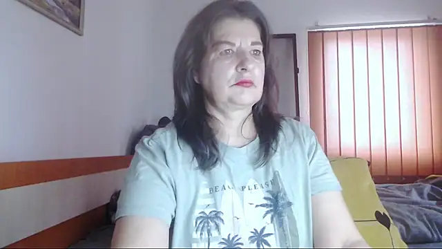 Snapshot of ExtasyMature chatting on October 28, 2025, 6:45 am ExtasyMature online show from October 28, 2025, 6:45 am