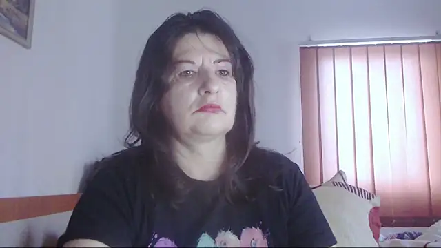 Snapshot of ExtasyMature chatting on October 17, 2025, 5:44 am ExtasyMature online show from October 17, 2025, 5:44 am