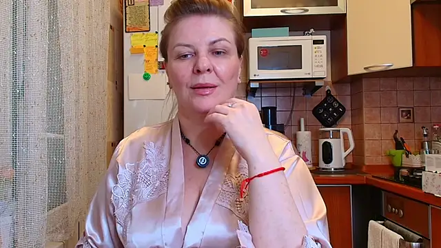 Snapshot of VeronikawGold chatting on June 28, 2026, 6:14 pm VeronikawGold online show from June 28, 2026, 6:14 pm