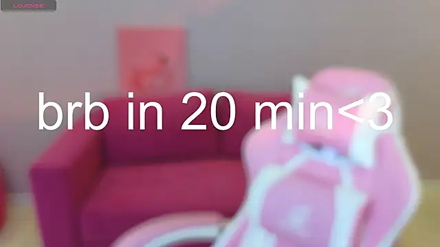 Snapshot of KristinMoore chatting on March 22, 2025, 4:45 am KristinMoore online show from March 22, 2025, 4:45 am