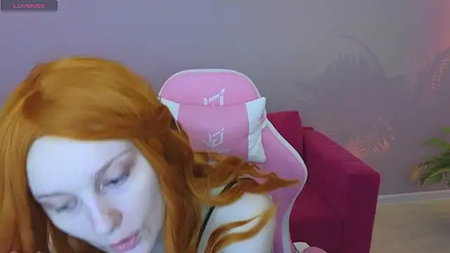 Snapshot of KristinMoore chatting on March 15, 2025, 9:09 am KristinMoore online show from March 15, 2025, 9:09 am