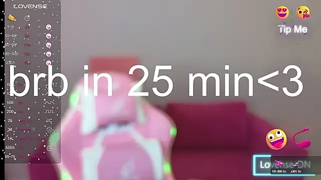 Snapshot of KristinMoore chatting on March 19, 2025, 12:23 pm KristinMoore online show from March 19, 2025, 12:23 pm