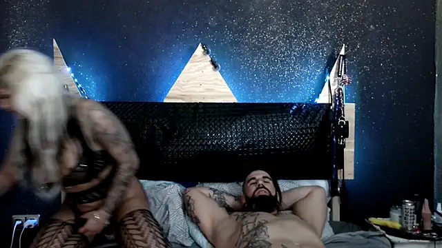 Glory Max online show from March 25, 2026, 6:29 pm