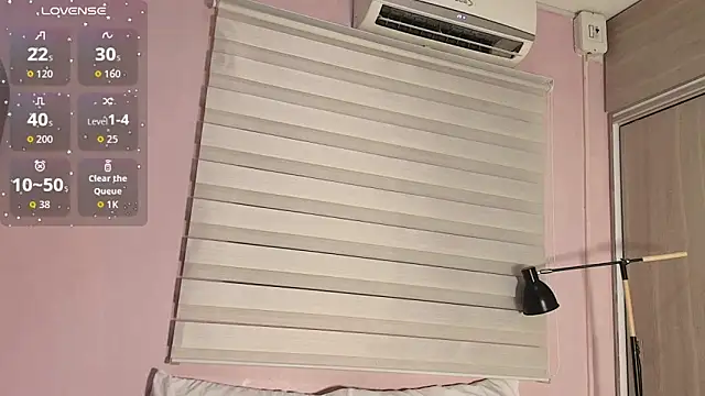 Snapshot of emily_sweett24 chatting on October 8, 2025, 11:56 am emily sweett24 online show from October 8, 2025, 11:56 am