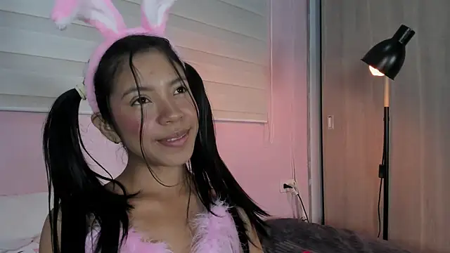 Snapshot of emily_sweett24 chatting on March 9, 2025, 3:49 pm emily sweett24 online show from March 9, 2025, 3:49 pm