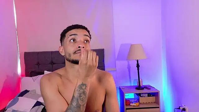 eross chipre  online show from March 14, 2026, 8:59 pm