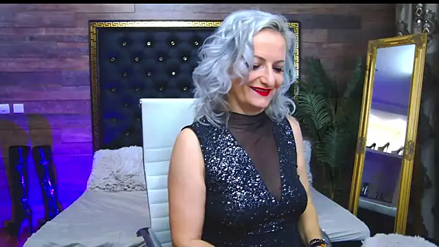 Snapshot of LadyTouch chatting on March 2, 2025, 1:15 am LadyTouch online show from March 2, 2025, 1:15 am