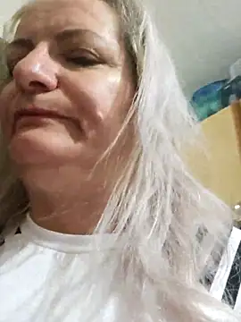 Snapshot of LadyTouch chatting on February 26, 2026, 11:16 pm LadyTouch online show from February 26, 2026, 11:16 pm