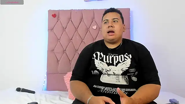 MICHAEL AND SHARON online show from October 17, 2025, 3:43 am