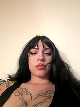 marianita p  online show from September 15, 2025, 6:52 pm