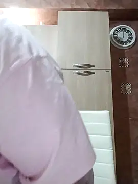 Dolcecurvy online show from April 16, 2026, 10:01 pm