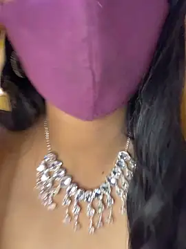 Dishasarmaa05 online show from December 1, 2025, 6:31 pm