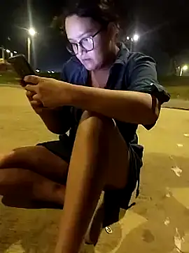 Kassie Greys online show from March 4, 2025, 3:33 am