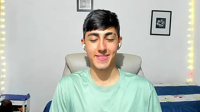 babymaik online show from November 19, 2025, 5:29 am