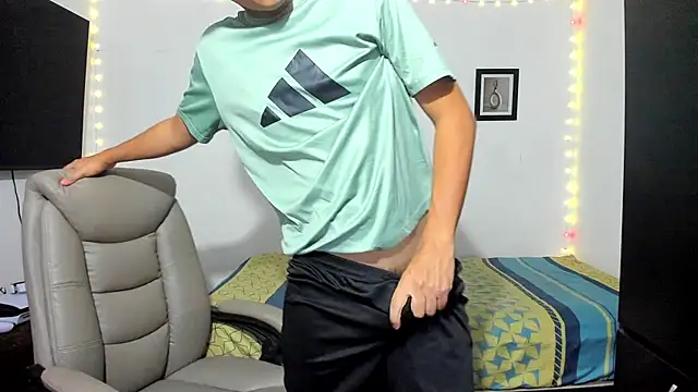 Snapshot of babymaik chatting on October 8, 2025, 8:53 pm babymaik online show from October 8, 2025, 8:53 pm