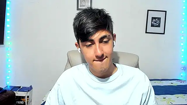 babymaik online show from November 5, 2025, 9:18 pm