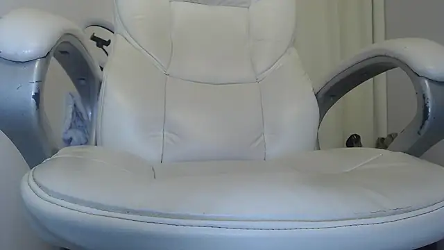 Snapshot of Mature_2025 chatting on March 18, 2025, 2:28 pm Mature 2025 online show from March 18, 2025, 2:28 pm