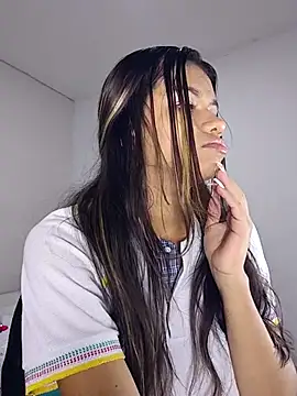 sophia ramirez12 online show from December 18, 2025, 9:51 pm