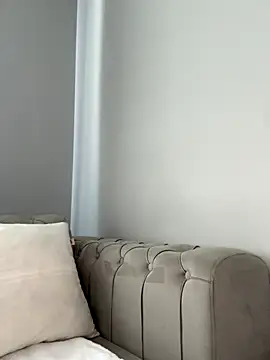 Snapshot of laraaaaaa chatting on November 2, 2025, 6:07 am laraaaaaa online show from November 2, 2025, 6:07 am