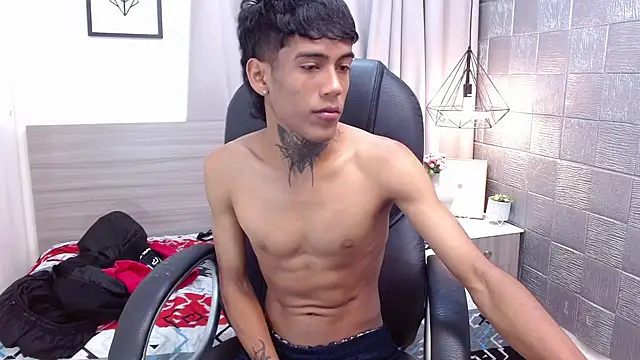 RyanKing19 online show from February 22, 2025, 12:18 pm