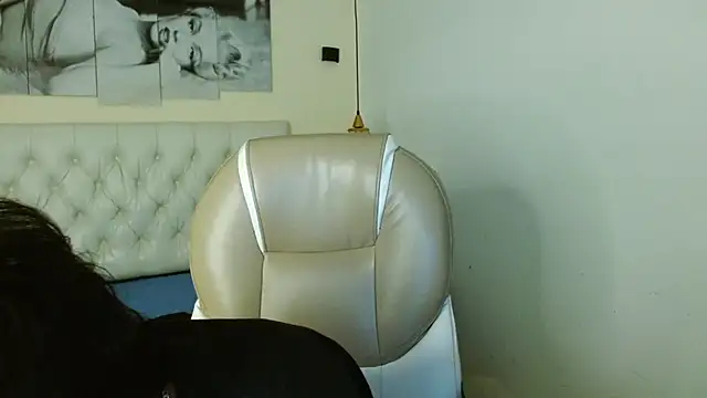 RyanKing19 online show from February 25, 2025, 4:46 pm