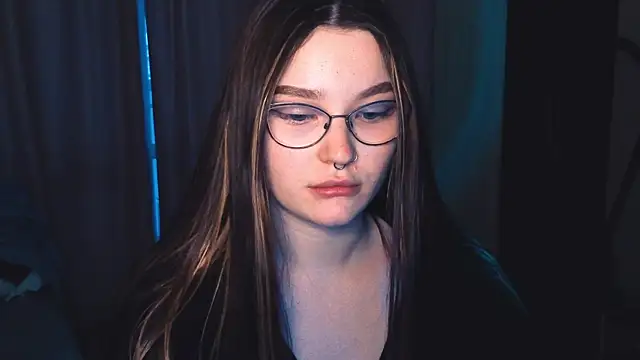 milliedoll online show from May 6, 2026, 1:59 pm