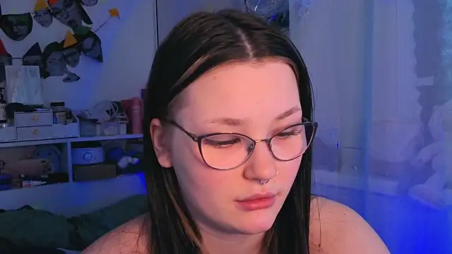 milliedoll online show from November 21, 2025, 7:29 am