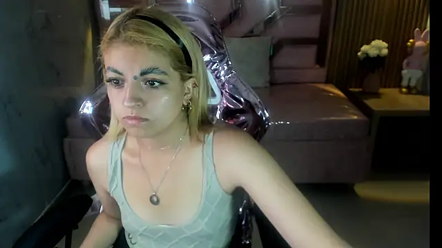 lili conor s online show from March 11, 2025, 8:31 pm