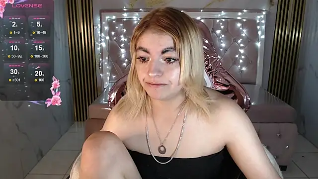 lili conor s online show from October 3, 2025, 3:41 am