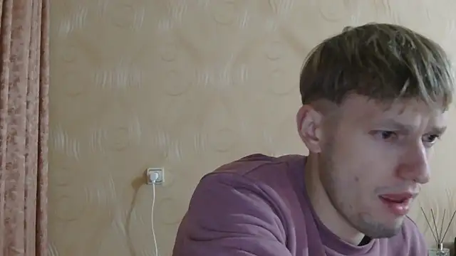 Snapshot of frama666 chatting on November 1, 2025, 3:39 pm frama666 online show from November 1, 2025, 3:39 pm