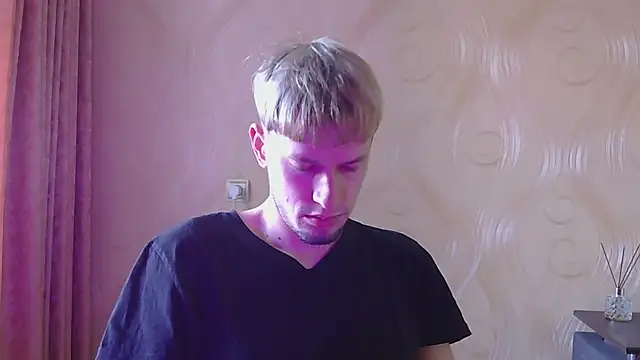 Snapshot of frama666 chatting on February 19, 2026, 1:08 pm frama666 online show from February 19, 2026, 1:08 pm