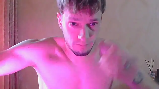 Snapshot of frama666 chatting on November 9, 2025, 9:02 am frama666 online show from November 9, 2025, 9:02 am