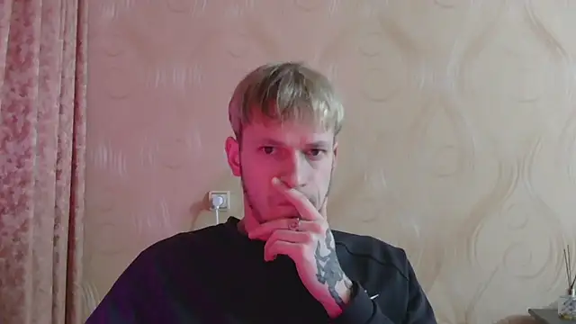 Snapshot of frama666 chatting on February 28, 2026, 5:01 pm frama666 online show from February 28, 2026, 5:01 pm