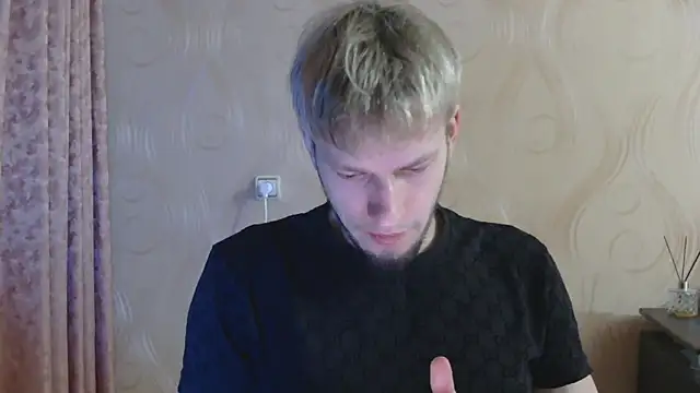 Snapshot of frama666 chatting on March 3, 2026, 8:49 pm frama666 online show from March 3, 2026, 8:49 pm