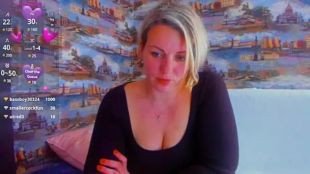 Snapshot of LadyLucky_ chatting on March 11, 2025, 5:35 am LadyLucky online show from March 11, 2025, 5:35 am