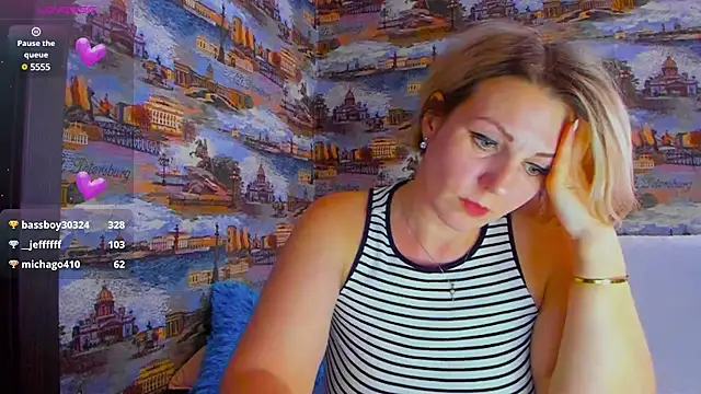 Snapshot of LadyLucky_ chatting on February 28, 2025, 4:43 am LadyLucky online show from February 28, 2025, 4:43 am