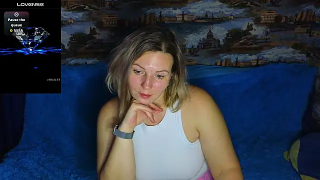 LadyLucky  online show from November 6, 2025, 2:15 am