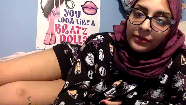 Snapshot of heavenssbunny chatting on February 19, 2025, 9:06 am heavenssbunny online show from February 19, 2025, 9:06 am