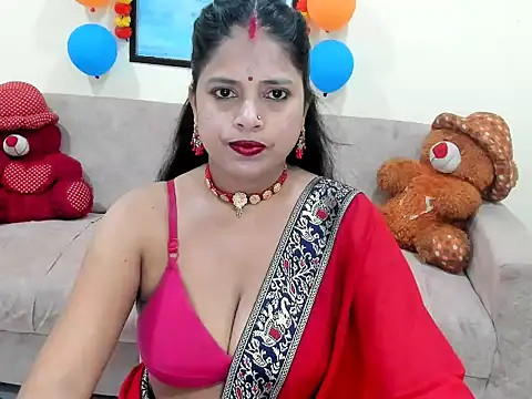 Snapshot of leahgotiii chatting on September 20, 2025, 2:05 am leahgotiii online show from September 20, 2025, 2:05 am