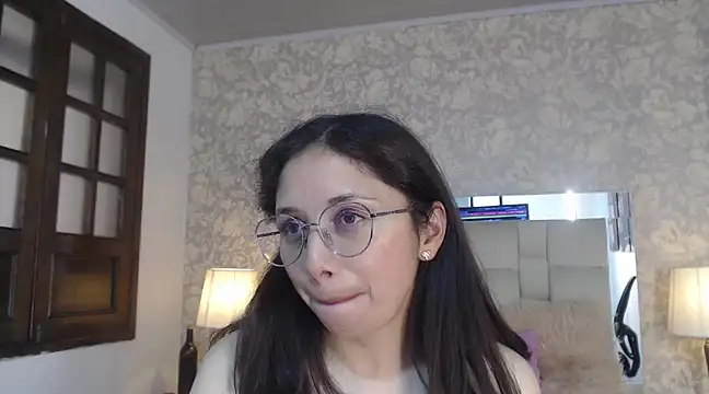 Stephanie Sun online show from February 28, 2025, 7:46 pm